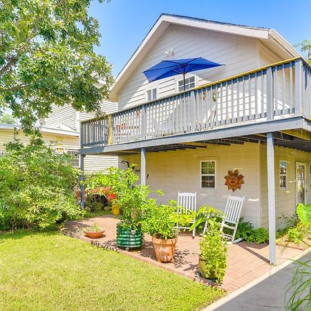 Cozy Galveston Apartment With Private Beach Pass! Exterior foto